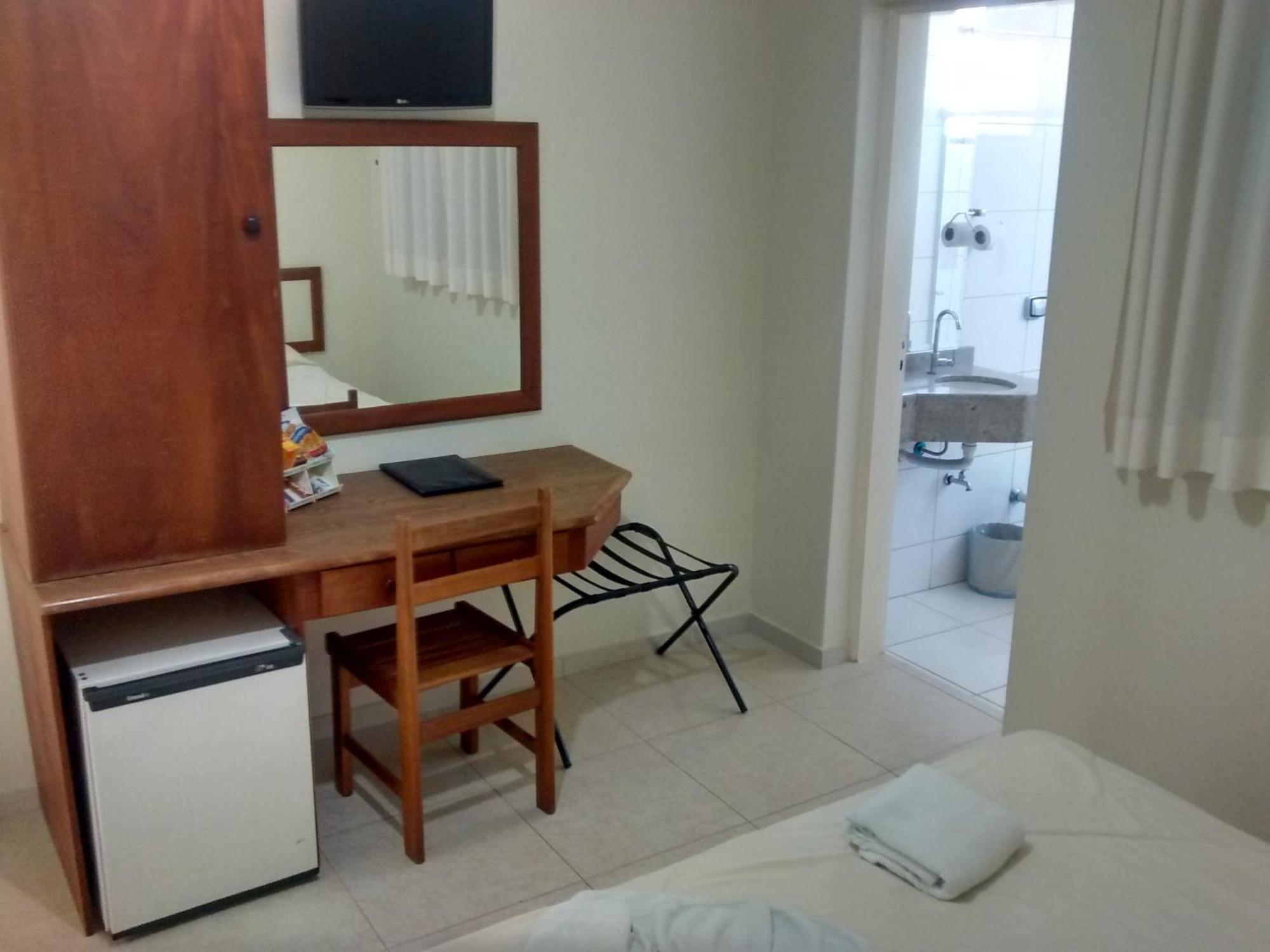Regio Plaza Hotel Ourinhos Esterno foto